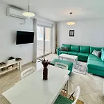 White Sea View Apartamento *