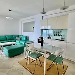 Apartamento White Sea View Sarandë