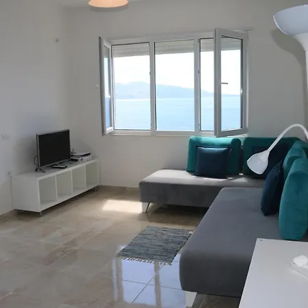 דירה White Sea View