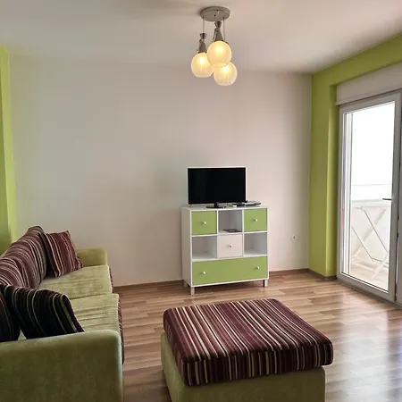 Apartment White Sea View Sarande