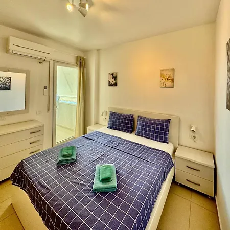 Apartament White Sea View *