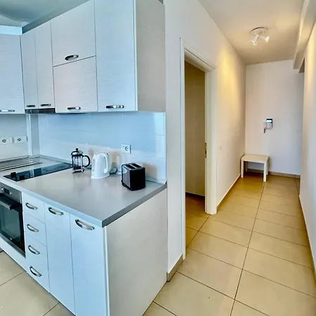 White Sea View Apartament