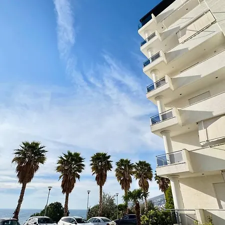 Apartment White Sea View Sarande