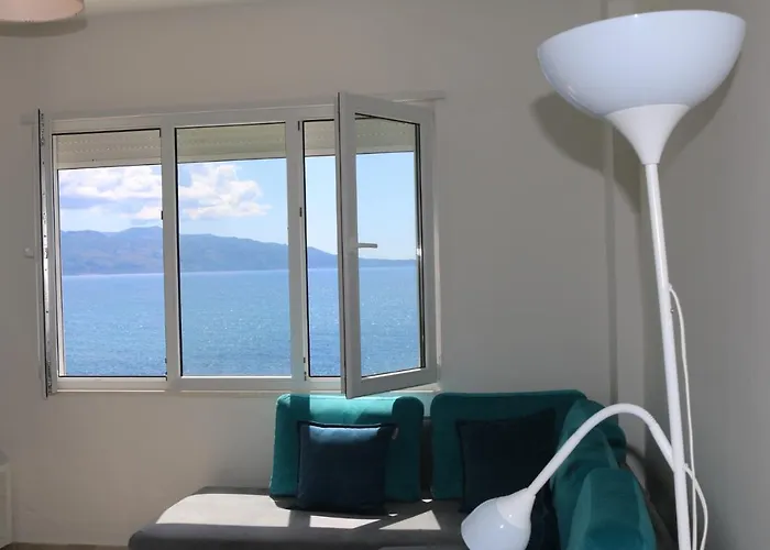 White Sea View 公寓 *