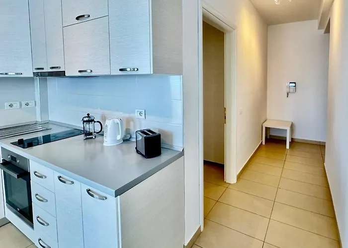 White Sea View Appartement