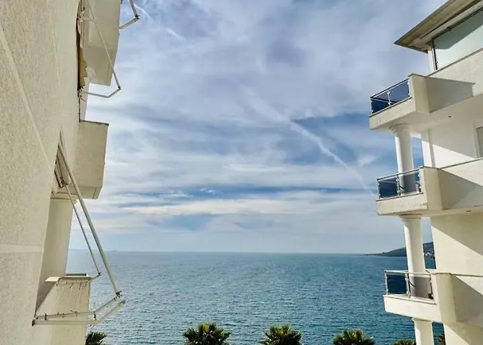 White Sea View * Saranda